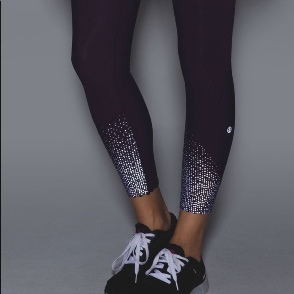 Lululemon Tight Stuff Scallop Reflective Leggings - Picture 3 of 9